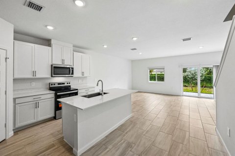 Touwnhouse à vendre à Port St. Lucie, Floride: 3 chambres, 154.31 m2 № 2318156 - photo 11