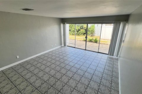 Condominio en alquiler en Cocoa, Florida, 2 dormitorios, 86.96 m2 № 1917296 - foto 11