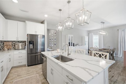 Villa ou maison à louer à Apollo Beach, Floride: 4 chambres, 193.79 m2 № 2111751 - photo 10