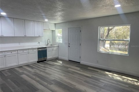 Casa en venta en Inverness, Florida, 2 dormitorios, 127.37 m2 № 1732227 - foto 11