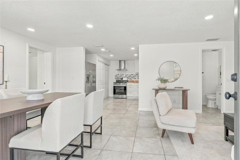 Villa ou maison à vendre à Tampa, Floride: 4 chambres, 133.41 m2 № 2429135 - photo 2