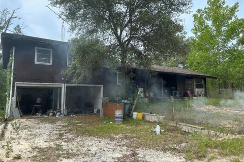House in Inverness, Florida 2 bedrooms, 170.57 sq.m. № 1795926 - photo 1