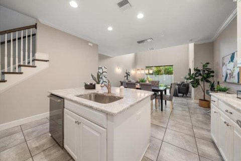 Touwnhouse à vendre à Tampa, Floride: 3 chambres, 216.74 m2 № 1903153 - photo 9