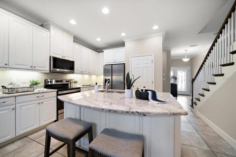 Touwnhouse à vendre à Tampa, Floride: 3 chambres, 216.74 m2 № 1903153 - photo 6