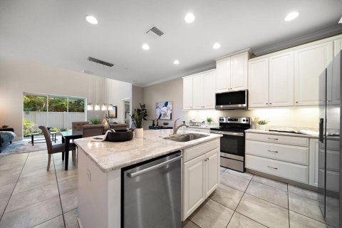 Touwnhouse à vendre à Tampa, Floride: 3 chambres, 216.74 m2 № 1903153 - photo 10