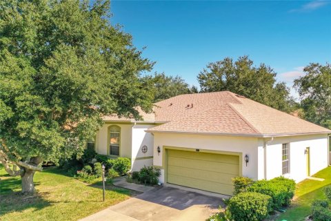 House in Leesburg, Florida 3 bedrooms, 162.67 sq.m. № 2395939 - photo 2