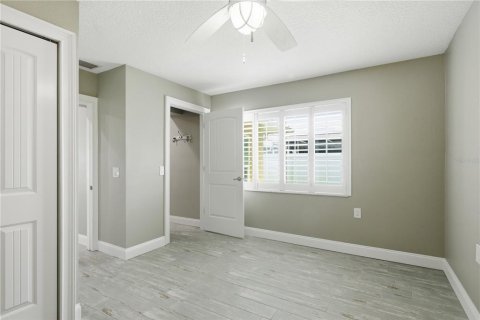 Casa en venta en New Port Richey, Florida, 4 dormitorios, 206.43 m2 № 2213255 - foto 29
