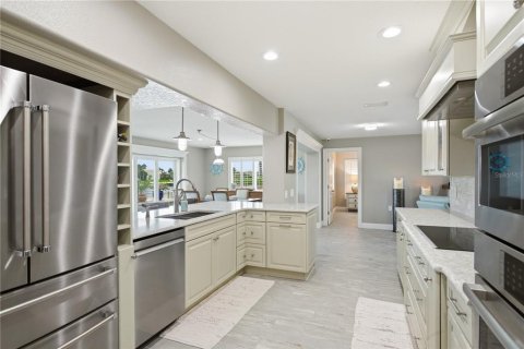 Casa en venta en New Port Richey, Florida, 4 dormitorios, 206.43 m2 № 2213255 - foto 14
