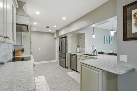 Casa en venta en New Port Richey, Florida, 4 dormitorios, 206.43 m2 № 2213255 - foto 11