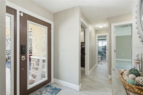 Casa en venta en New Port Richey, Florida, 4 dormitorios, 206.43 m2 № 2213255 - foto 6