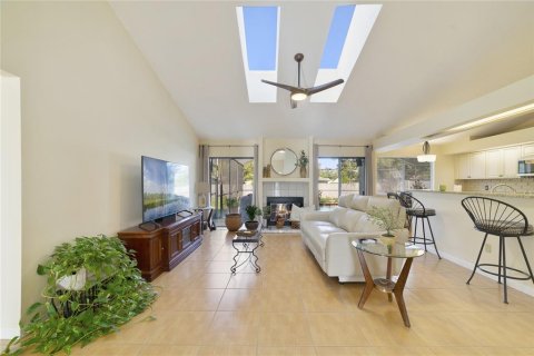 Villa ou maison à vendre à Oviedo, Floride: 4 chambres, 190.08 m2 № 2395926 - photo 5
