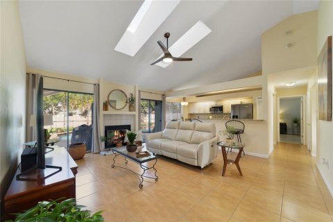 Villa ou maison à vendre à Oviedo, Floride: 4 chambres, 190.08 m2 № 2395926 - photo 7