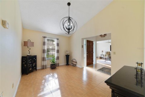 Villa ou maison à vendre à Oviedo, Floride: 4 chambres, 190.08 m2 № 2395926 - photo 13