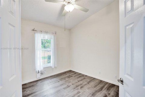 Villa ou maison à louer à Delray Beach, Floride: 3 chambres, 128.39 m2 № 2248895 - photo 23