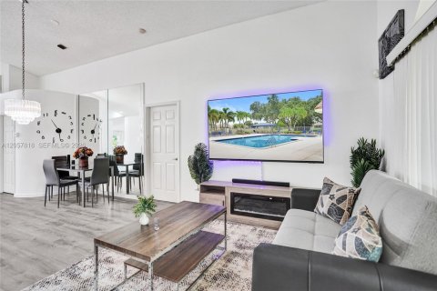 Villa ou maison à louer à Delray Beach, Floride: 3 chambres, 128.39 m2 № 2248895 - photo 13