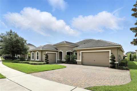 Casa en venta en Lake Mary, Florida, 4 dormitorios, 305.28 m2 № 1806822 - foto 3