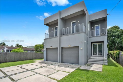Touwnhouse à louer à Miami, Floride: 4 chambres, 139.35 m2 № 2390354 - photo 25