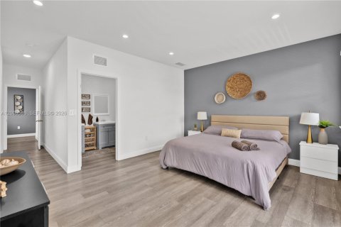 Touwnhouse à louer à Miami, Floride: 4 chambres, 139.35 m2 № 2390354 - photo 17