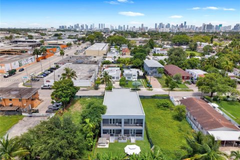 Touwnhouse à louer à Miami, Floride: 4 chambres, 139.35 m2 № 2390354 - photo 29