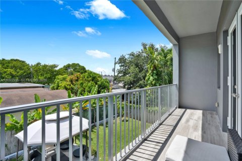 Touwnhouse à louer à Miami, Floride: 4 chambres, 139.35 m2 № 2390354 - photo 22