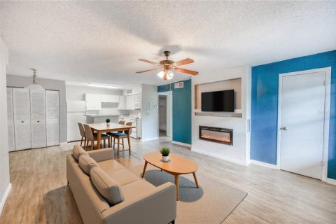 Condo in Altamonte Springs, Florida, 1 bedroom  № 2092697 - photo 4