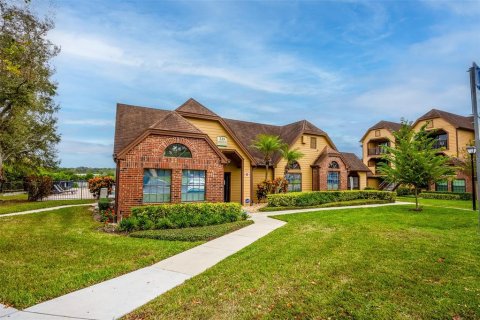 Condo in Altamonte Springs, Florida, 1 bedroom  № 2092697 - photo 14