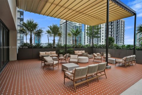 Condominio en alquiler en Miami, Florida, 1 dormitorio № 2054197 - foto 27