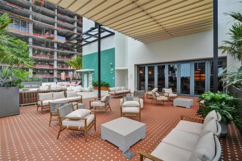 Condominio en alquiler en Miami, Florida, 1 dormitorio № 2054197 - foto 25