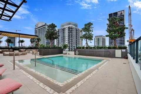 Condominio en alquiler en Miami, Florida, 1 dormitorio № 2054197 - foto 30