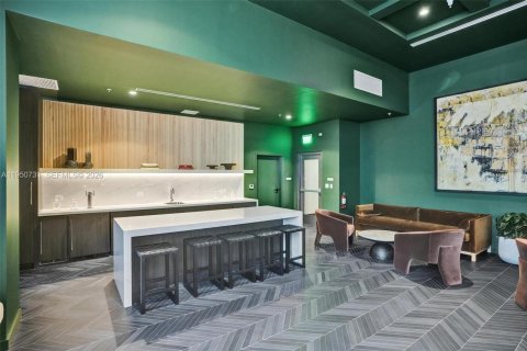 Condominio en alquiler en Miami, Florida, 1 dormitorio № 2054197 - foto 19