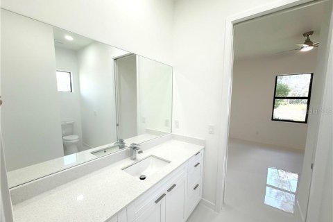 Купить виллу или дом в Кейп-Корал, Флорида 4 комнаты, 176.89м2, № 2339381 - фото 19