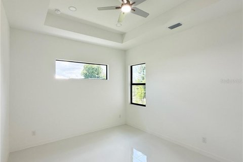Купить виллу или дом в Кейп-Корал, Флорида 4 комнаты, 176.89м2, № 2339381 - фото 29