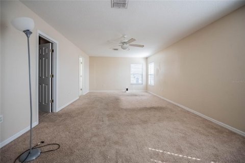 House in Lakeland, Florida 4 bedrooms, 275.46 sq.m. № 1542477 - photo 15