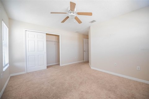 House in Lakeland, Florida 4 bedrooms, 275.46 sq.m. № 1542477 - photo 9