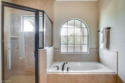 House in Kissimmee, Florida 5 bedrooms, 297.75 sq.m. № 2003879 - photo 18