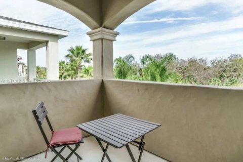 House in Kissimmee, Florida 5 bedrooms, 297.75 sq.m. № 2003879 - photo 16