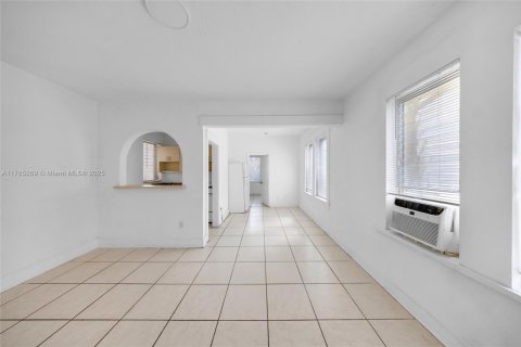 Commercial property in Miami, Florida № 1860770 - photo 26