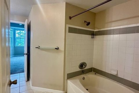 Condo in Orlando, Florida, 2 bedrooms № 2110747 - photo 14