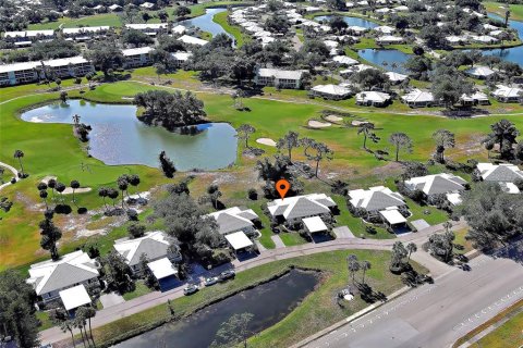 Condo in Venice, Florida, 2 bedrooms  № 2200387 - photo 3