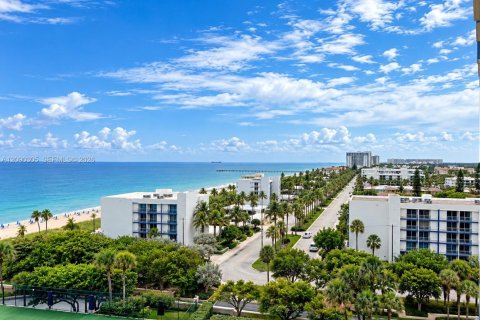 Condo in Lauderdale-by-the-Sea, Florida, 2 bedrooms  № 2370138 - photo 2