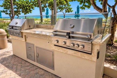 Condo in Lauderdale-by-the-Sea, Florida, 2 bedrooms  № 2370138 - photo 21