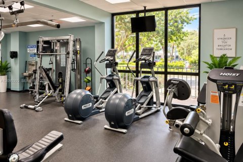 Condo in Lauderdale-by-the-Sea, Florida, 2 bedrooms  № 2370138 - photo 25
