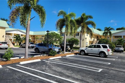 Condominio en venta en Boynton Beach, Florida, 1 dormitorio, 88.26 m2 № 1949370 - foto 3