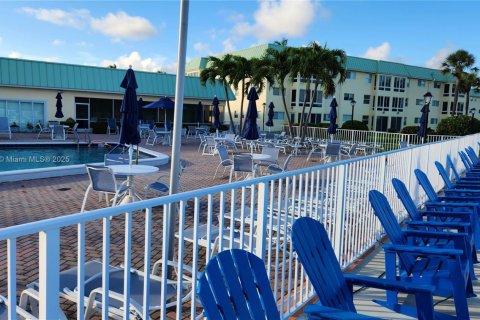 Condominio en venta en Boynton Beach, Florida, 1 dormitorio, 88.26 m2 № 1949370 - foto 28
