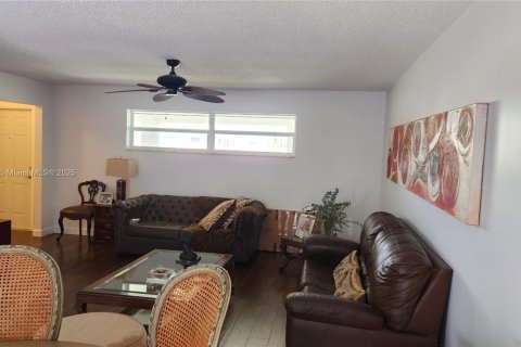 Condominio en venta en Boynton Beach, Florida, 1 dormitorio, 88.26 m2 № 1949370 - foto 7