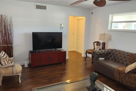 Condominio en venta en Boynton Beach, Florida, 1 dormitorio, 88.26 m2 № 1949370 - foto 8