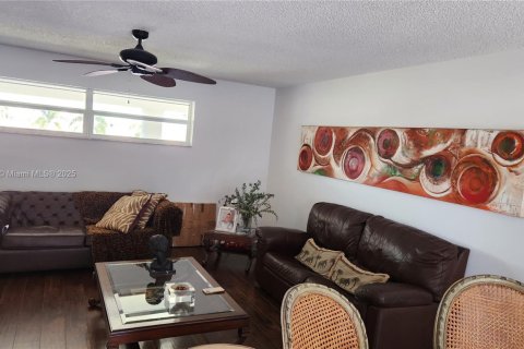 Condominio en venta en Boynton Beach, Florida, 1 dormitorio, 88.26 m2 № 1949370 - foto 6