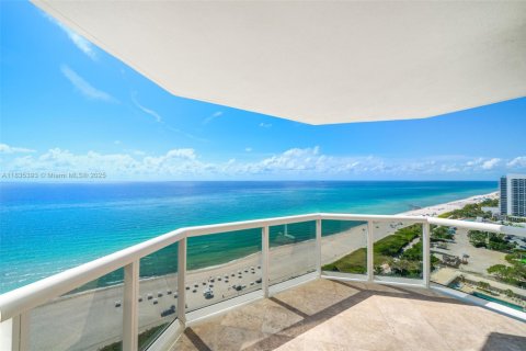 Copropriété à louer à Miami Beach, Floride: 4 chambres, 328.87 m2 № 1823524 - photo 23