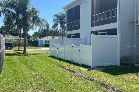 Apartamento en alquiler en Port Richey, Florida, 2 dormitorios, 88.26 m2 № 1514437 - foto 2