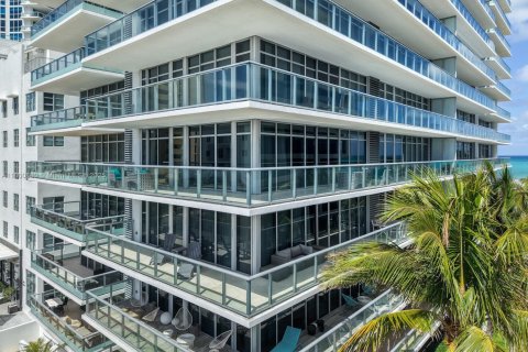 Copropriété à vendre à Miami Beach, Floride: 2 chambres, 150.59 m2 № 2013585 - photo 19